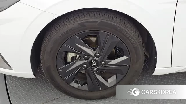 Hyundai Avante Hybrid (CN7) id 3787979 из Кореи 15