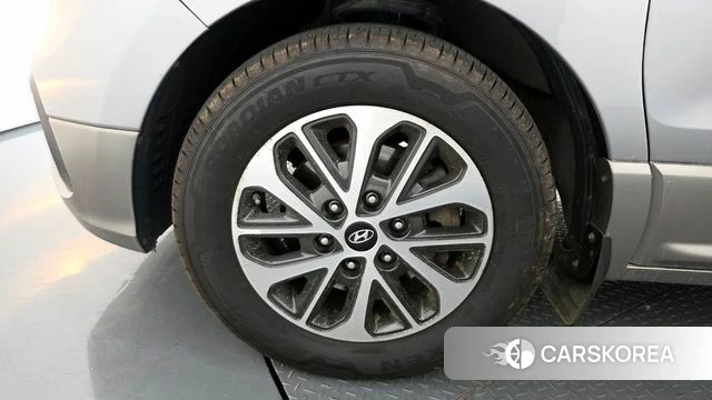 Hyundai The New Grand Starex id 4285923 из Кореи 15