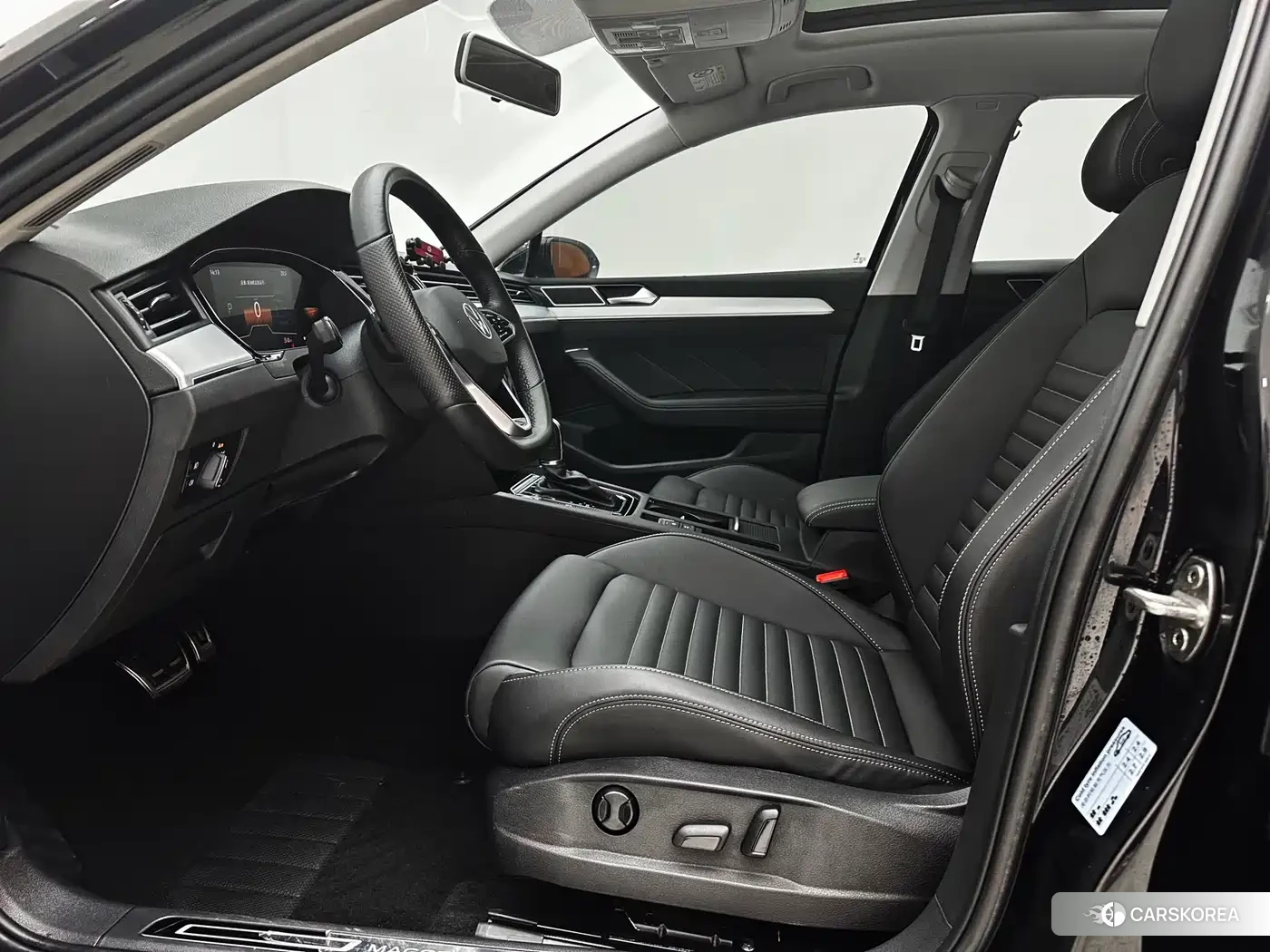 Volkswagen Magotan id 4576602 из Китая 19