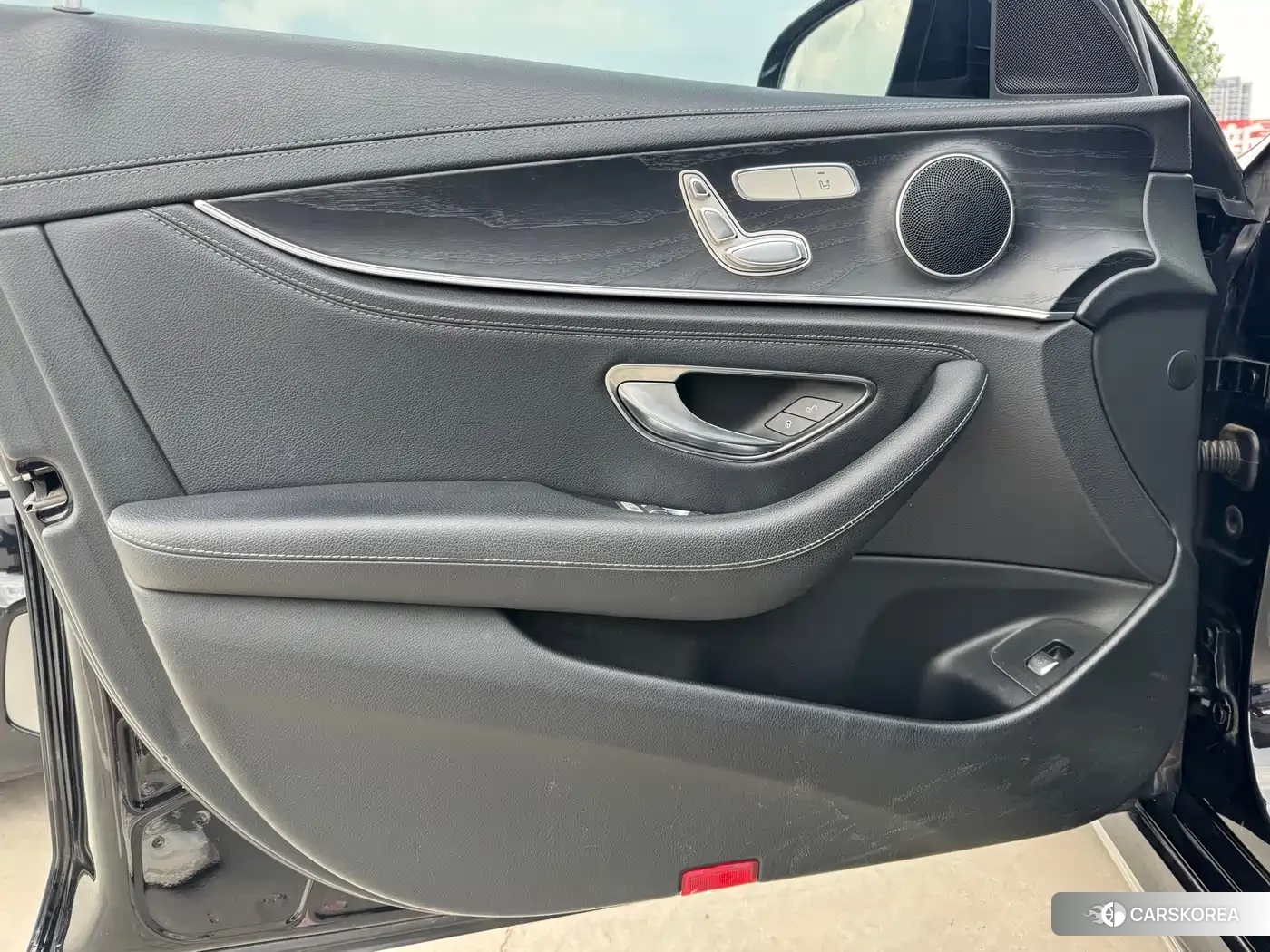 Mercedes-Benz E-Class id 4669479 из Китая 16