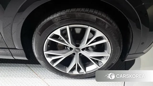 Audi Q8 (4M) id 3149186 из Кореи 15