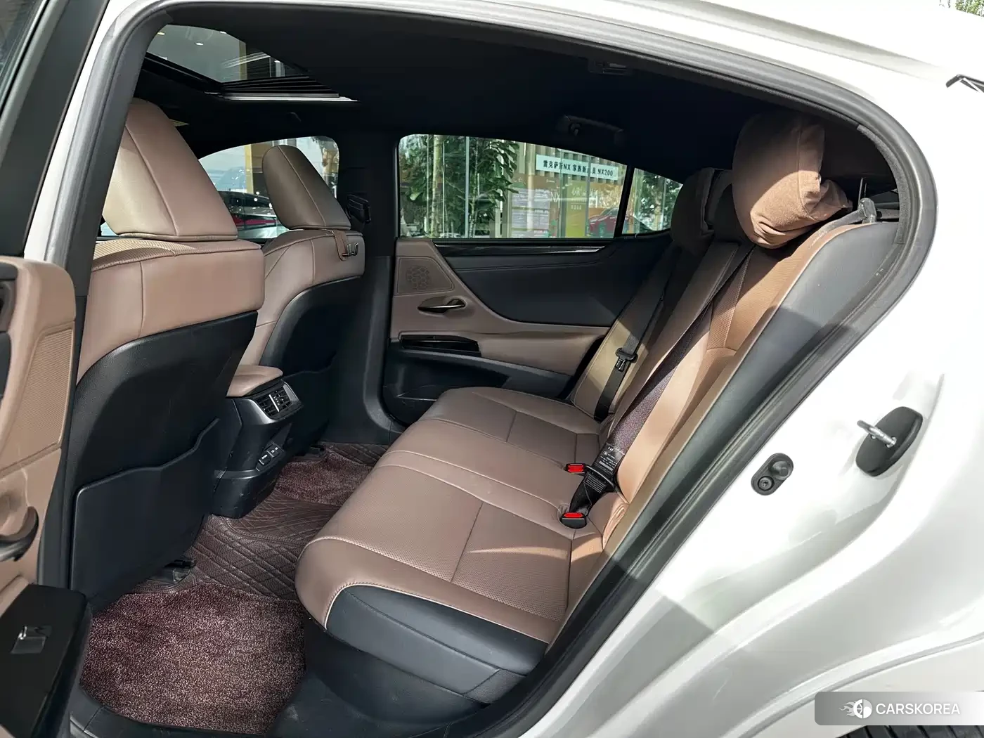 Lexus ES 2022 Белый из Китая, фото 5
