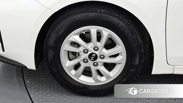 Kia Come New K3 id 2980775 из Кореи 15