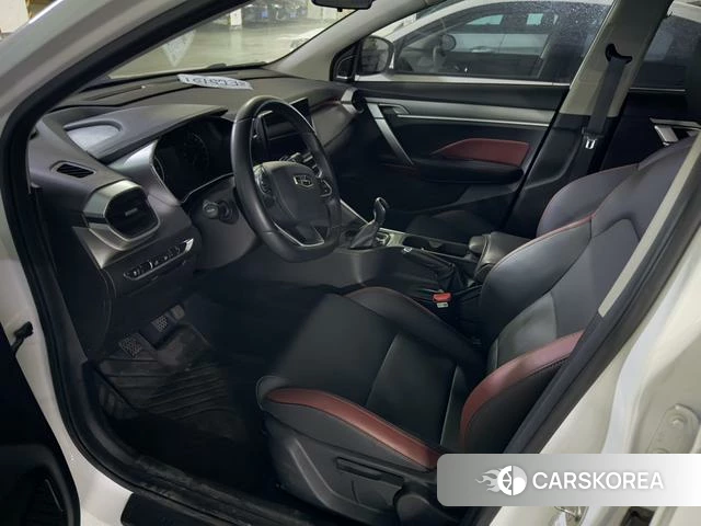 Geely Automobile Binyue 2021 Белый из Китая, фото 5