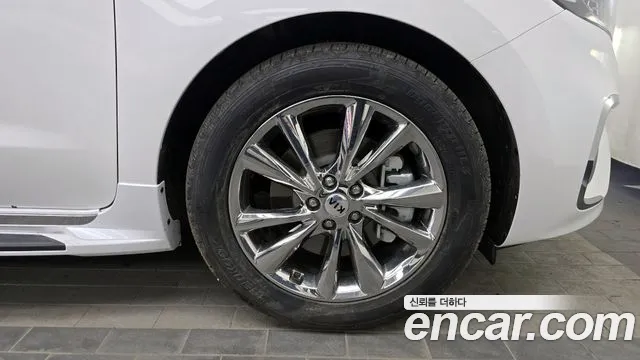 Kia The New Carnival id 2468765 из Кореи 15