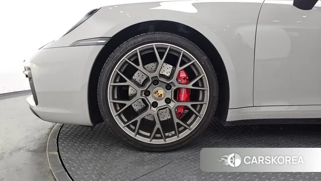 Porsche 911(992) id 3741221 из Кореи 15