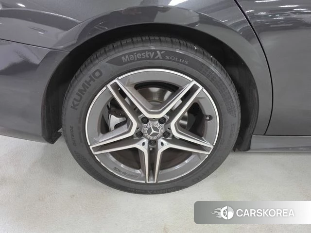 Mercedes-Benz E-Class W213 id 4613448 из Кореи 13