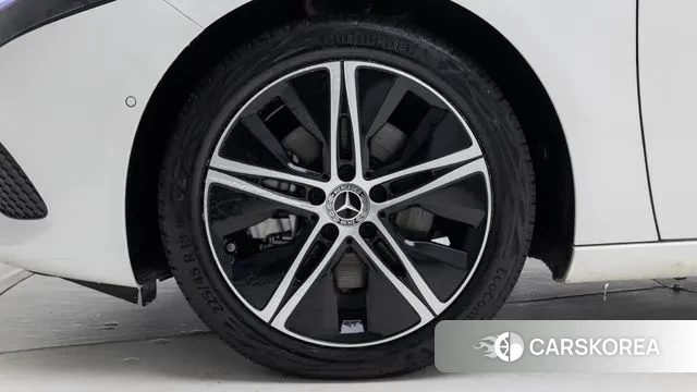 Mercedes-Benz A-Class W177 id 3731904 из Кореи 13