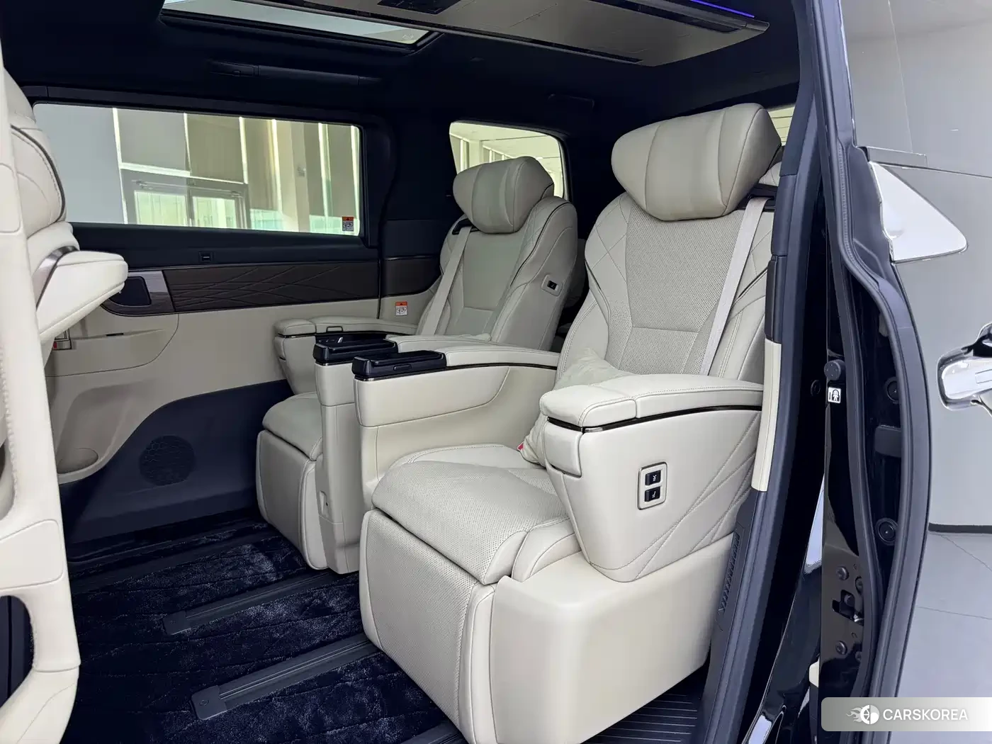 Toyota Vellfire id 4644398 из Китая 9