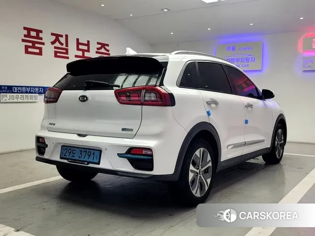 Kia Niro EV id 3192941 из Кореи 15