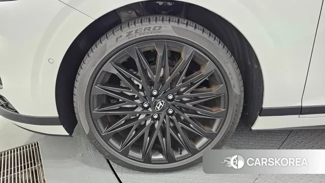 Hyundai Grandeur Hybrid (GN7) id 3300337 из Кореи 15