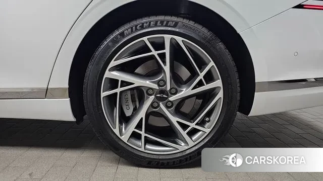 Genesis G90 (RS4) id 3764022 из Кореи 15