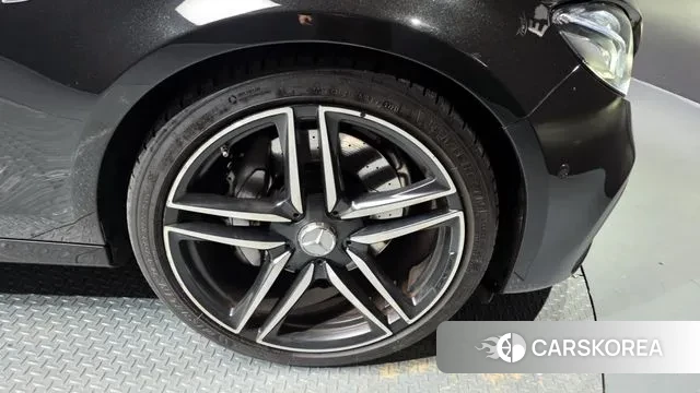 Mercedes-Benz E-Class W213 id 3557997 из Кореи 15