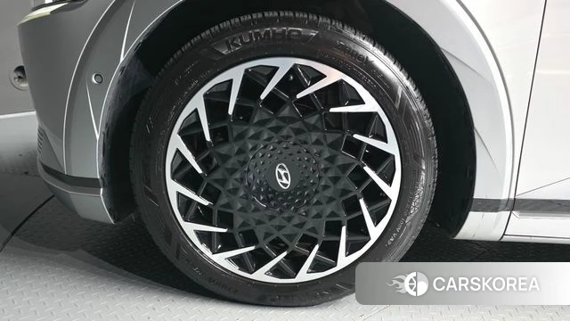 Hyundai Ionic 5 id 4863056 из Кореи 15