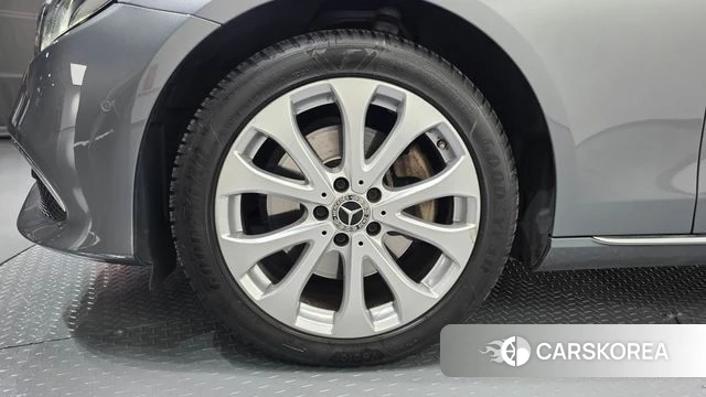 Mercedes-Benz E-Class W213 id 4483384 из Кореи 28