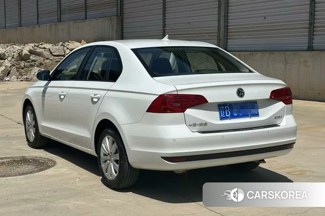 Volkswagen Bora 2022 Белый из Китая, фото 5