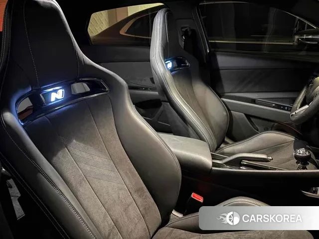 Hyundai The New Avante (CN7) 2023 Небесно-голубой из Кореи, фото 5