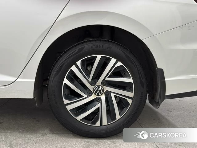Volkswagen Lavida id 4261950 из Китая 15