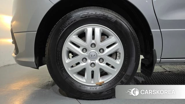 Hyundai The New Grand Starex id 4344636 из Кореи 25