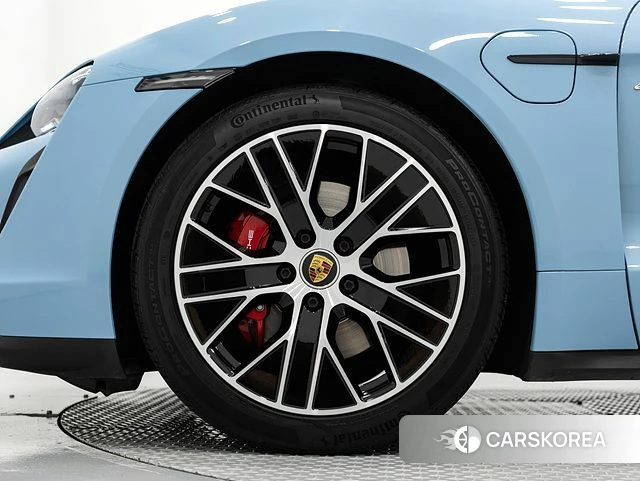 Porsche Taycan id 4361033 из Кореи 15
