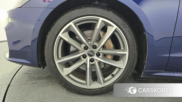 Audi A7 (4K) id 4754889 из Кореи 32