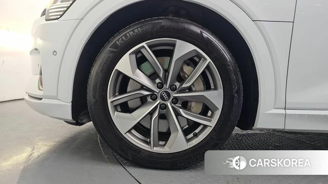 Audi e-Tron id 4231518 из Кореи 15