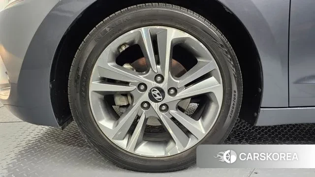 Hyundai Avante AD id 3423401 из Кореи 15