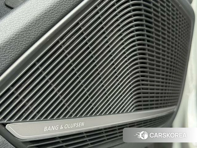 Audi S5 id 4394043 из Китая 9