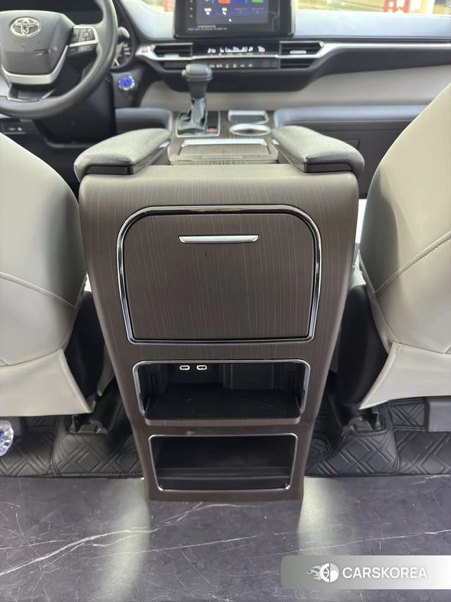 Toyota Saina id 4263509 из Китая 8