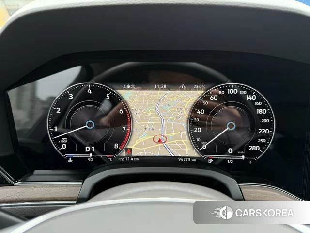 Volkswagen Touareg id 4240221 из Китая 18