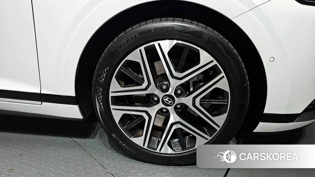 Hyundai Grandeur (GN7) id 3826634 из Кореи 15