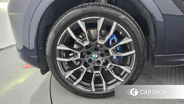 BMW X6 (G06) id 4724901 из Кореи 31