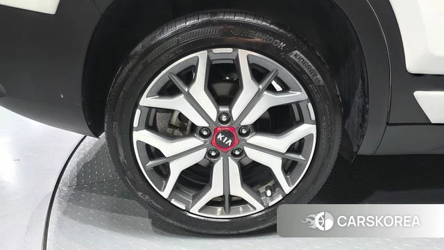 Kia Seltos id 4435288 из Кореи 15