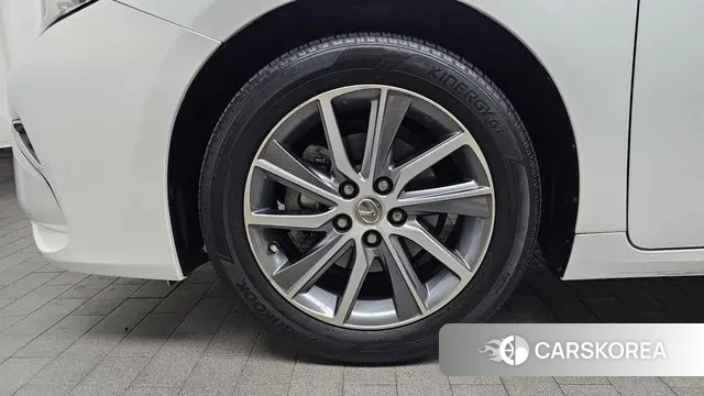 Lexus New ES300h id 3574211 из Кореи 15