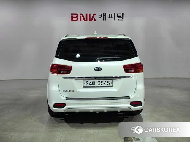 Kia The New Carnival id 4447515 из Кореи 15