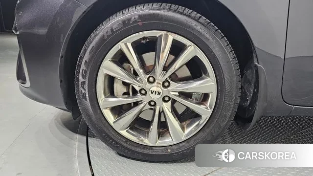 Kia The New Carnival id 3013879 из Кореи 15