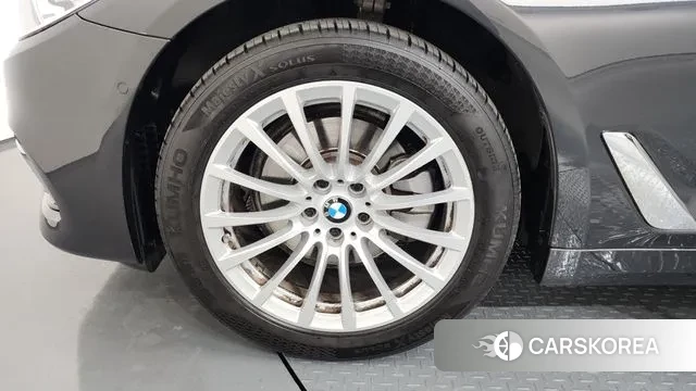 BMW 5 Series (G30) id 3428743 из Кореи 15