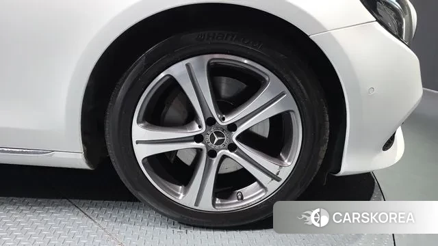 Mercedes-Benz E-Class W213 id 3772772 из Кореи 15