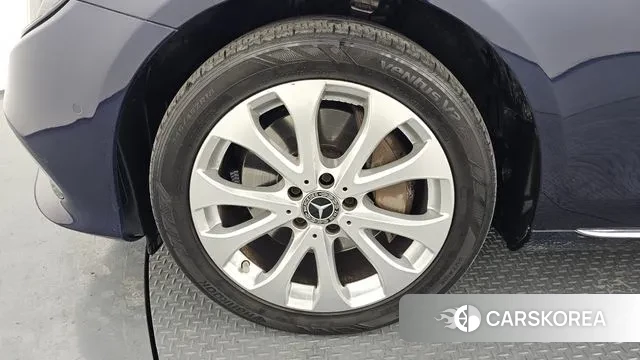 Mercedes-Benz E-Class W213 id 3641359 из Кореи 15