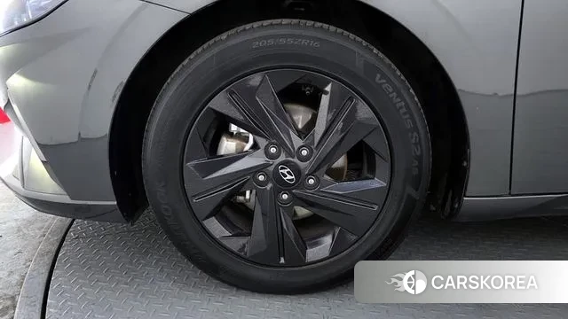 Hyundai Avante (CN7) id 3702585 из Кореи 15