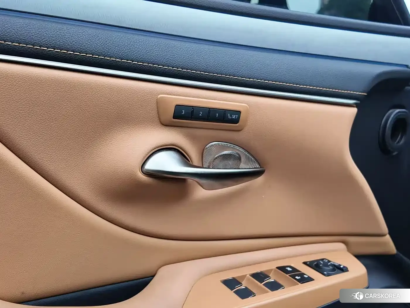 Lexus ES id 4589178 из Китая 8