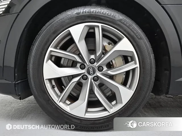 Audi e-Tron id 2994973 из Кореи 15