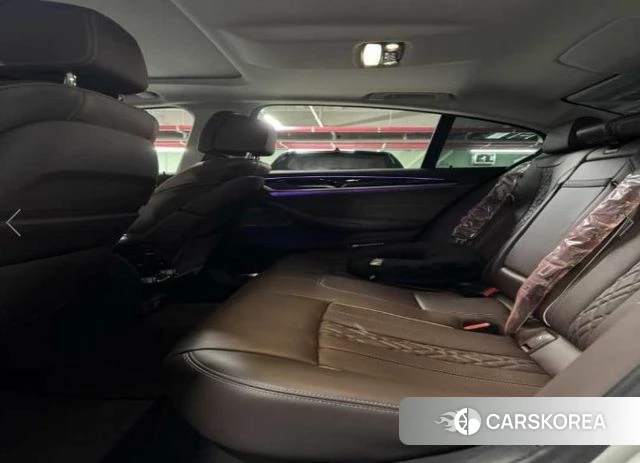 BMW 5 Series (G30) 2021 Белый из Кореи, фото 5