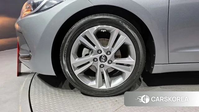 Hyundai Avante AD id 2995658 из Кореи 15