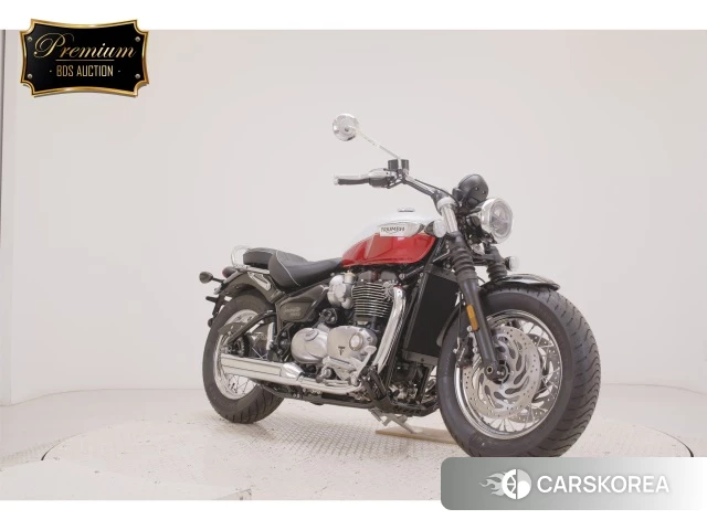 Triumph BONNEVILLE 2026 из Японии, фото 5