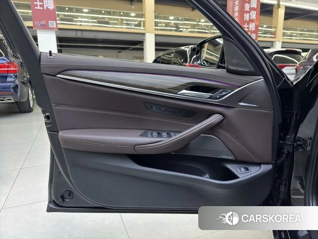 BMW 5 series id 4221274 из Китая 10
