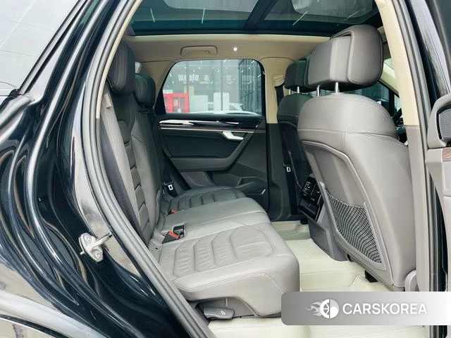 Volkswagen Touareg id 4271565 из Китая 13