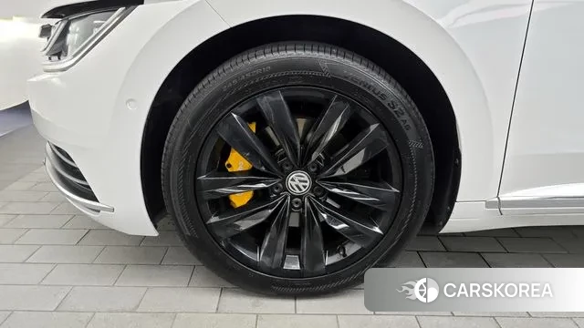 Volkswagen Arteon id 3000095 из Кореи 15