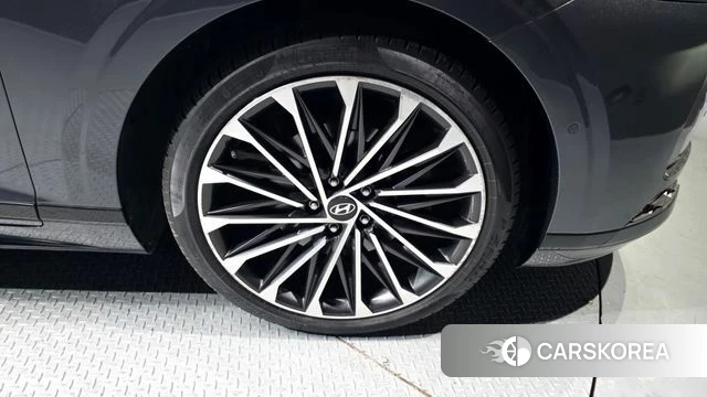 Hyundai Grandeur (GN7) id 4230821 из Кореи 15