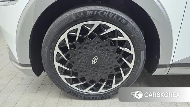 Hyundai Ionic 5 id 3458655 из Кореи 15